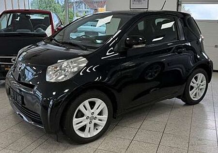 Toyota iQ + 1,33-l-Dual-VVT-i