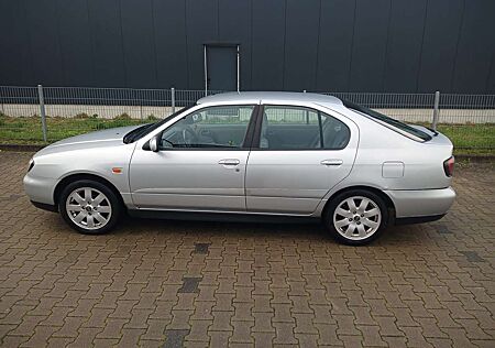 Nissan Primera 1.8