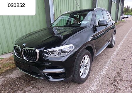 BMW X3 xDr 20 Luxury Line LED+HeadUp Kam DrivingAss+