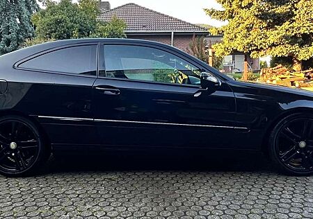 Mercedes-Benz CLC 180 Kompressor (203.746)