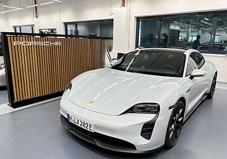 Porsche Taycan GTS Alcantara Eisgraumetallic