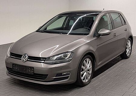 VW Golf Volkswagen VII Highline Bi-Xenon/Standhzg/Navi/Pano/SH