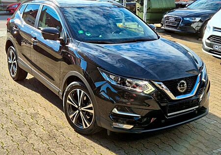 Nissan Qashqai 1.3 DIG-T DCT-360 Kamera Acenta+Grade