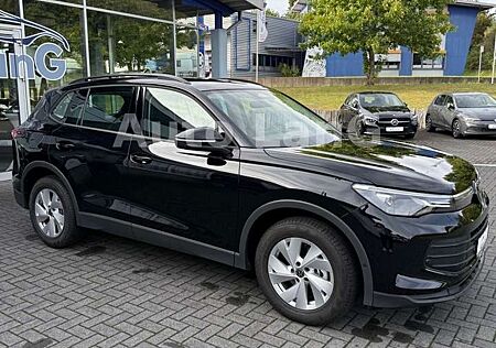 VW Tiguan Volkswagen 1.5 eTSI DSG NAVI LED KAMERA PDC AHK