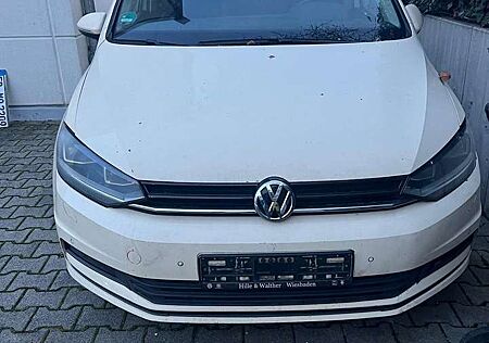 VW Touran Volkswagen Highline BMT/Start-Stopp