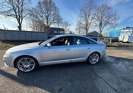 Audi S6 5.2 quattro