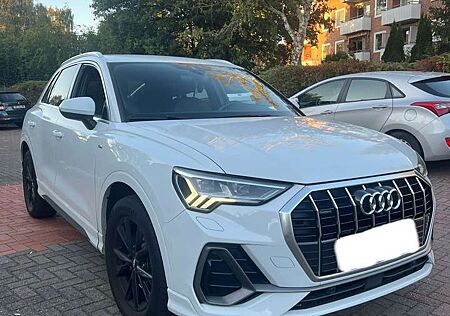Audi Q3 40 TFSI quattro S tronic line