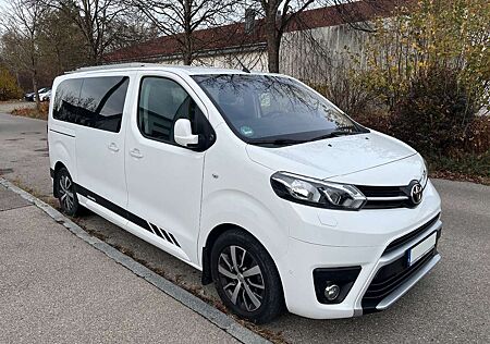 Toyota Pro Ace Proace Verso L1 Team Deutschland