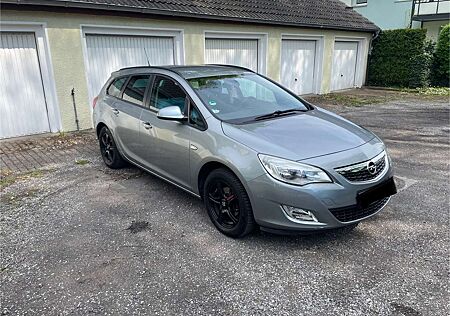 Opel Astra J Sport Tourer | TÜV 01/2027