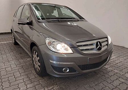 Mercedes-Benz B 170 Standard