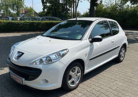 Peugeot 206 + Basis*KLIMA*NUR 12.TKM*NEUWAGENZUSTAND*TOP