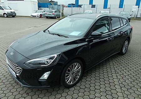 Ford Focus Turnier 1.0 EcoBoost Aut. TITANIUM