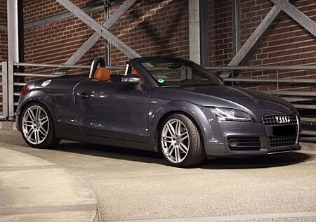 Audi TT 8j Roadster 2.0 TFSI - S Line-Bose-RNS-E