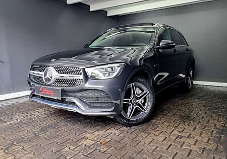 Mercedes-Benz GLC 300 de 4MATIC, AMG LINE, MASSAGE, PANO, LED,DISTRONIC