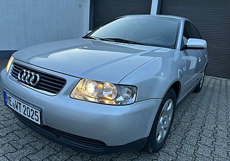 Audi A3 1.6 Ambiente