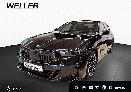 BMW 520 iA M SPORT PRO AdLED KomSi AHK H/K StHz Pano