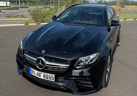 Mercedes-Benz E 63 AMG MBGarant./neue Inspektion/DrivPack/Burmest/PerfAGA