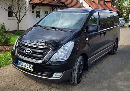 Hyundai H-1 Starex Starex