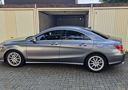 Mercedes-Benz CLA 250 Urban edition