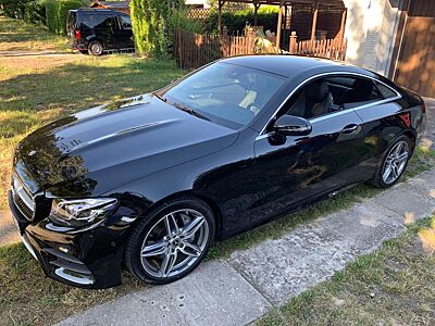 Mercedes-Benz E 200 Coupe_AMG Linie_Widescreen_Burmester_carVertical