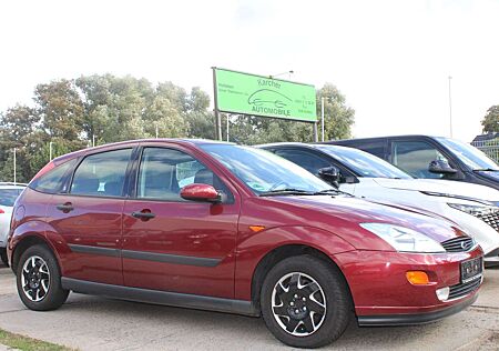 Ford Focus gebraucht kaufen Ford Focus 1.8 Combi*Ghia*