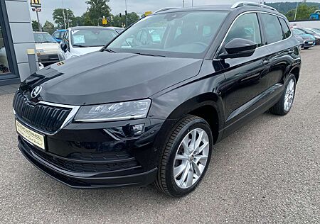 Skoda Karoq 1.5 TSI DSG Style Navi Carplay Kamera LED ACC AHK