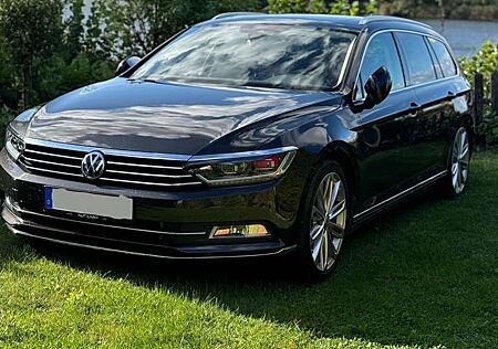 VW Passat Variant Volkswagen 2.0 TDI SCR DSG Highline