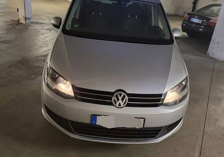 VW Sharan Volkswagen 2.0 TDI 4Motion BlueMotion Technology Cup