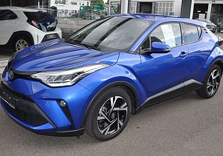 Toyota C-HR Hybrid Team D