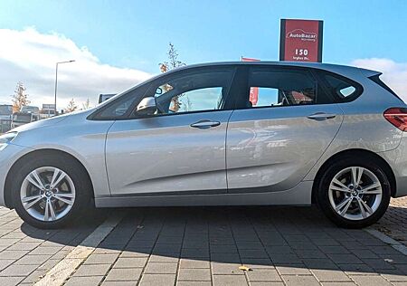 BMW 220 i Active Tourer / Autom. /Scheckheft / Euro 6