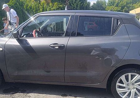 Suzuki Swift 1.2 Dualjet HybridClub