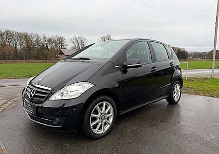 Mercedes-Benz A 180 1. Hand Klima BI-Xenon PDC SHZ Tempo Pano