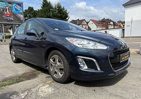 Peugeot 308 Allure Leder Navi Sitzheizung Pdc AHK Pano