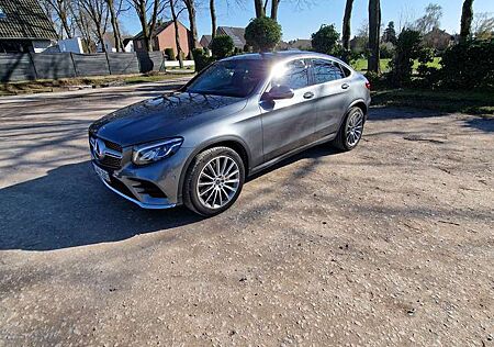 Mercedes-Benz GLC 250 Coupe 4Matic 9G-TRONIC AMG Line