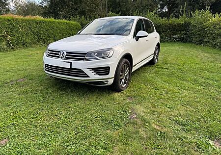 VW Touareg Volkswagen 3.0 V6 TDI SCR Blue Motion DPF Automatik E