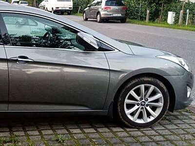 Hyundai i40 i40cw vf, 1.6Gdi,top Zustand,viel Ausstattung,3Kameras, SHZ, PDC uvm.