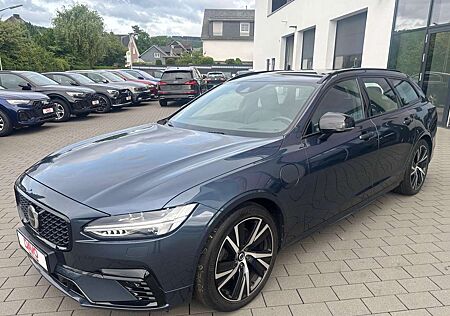 Volvo V90 Kombi R Design Expression Recharge AWD Plug