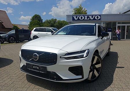 Volvo V60 T6 Ultra Dark AWD Pano/AHK/HUD/360°Cam