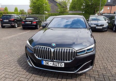 BMW 750 i xDrive Top-Ausstattung!