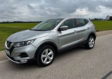 Nissan Qashqai Acenta 1,3 DIG-T AUT 44´km 1.Hd