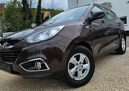 Hyundai ix35 +2.0 +TÜV+GARANTIE+ANHÄNG+SITZH+PARKS
