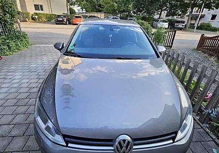 VW Golf Volkswagen 1.2 TSI BlueMotion Technology Allstar
