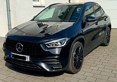 Mercedes-Benz GLA 250 e 8G-DCT AMG Line