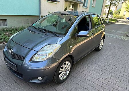 Toyota Yaris 1.33 VVT-i Multi Mode Executive
