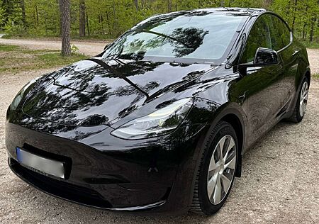 Tesla Model Y RWD