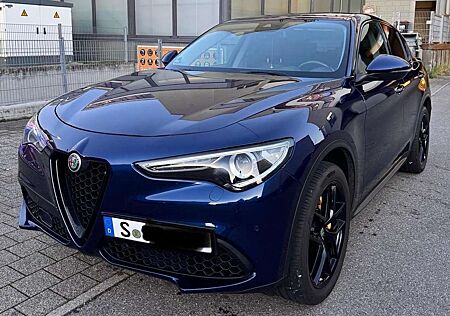 Alfa Romeo Stelvio 2.0 Turbo 16V AT8-Q4 First Edition