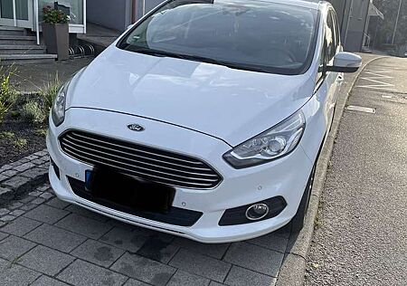 Ford S-Max 2.0 TDCi Titanium