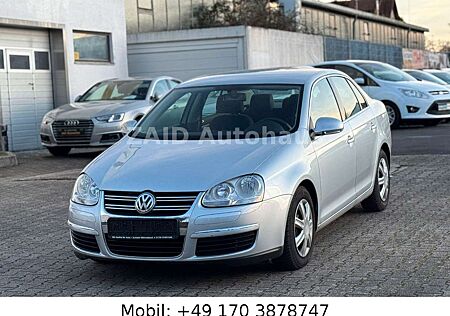 VW Jetta Volkswagen V Comfortline 1,6L *Aut.*1Hand*PDC*Klima