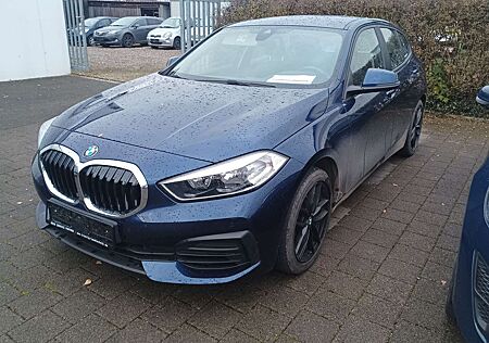 BMW 118i 118 * Advantage * Sensoren vorne + hinten