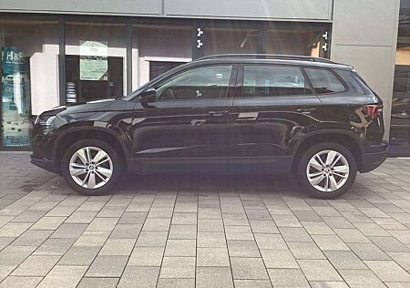 Skoda Karoq 1,5 TSI DSG Selection LED+Navi+ACC+AHK+Kam